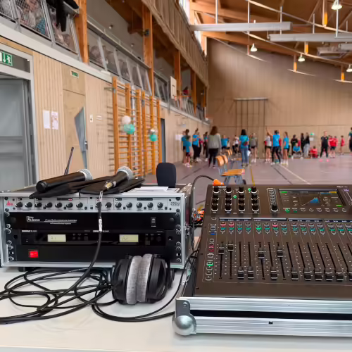Crazy Cup – Veranstaltungstechnik in der Turnhalle