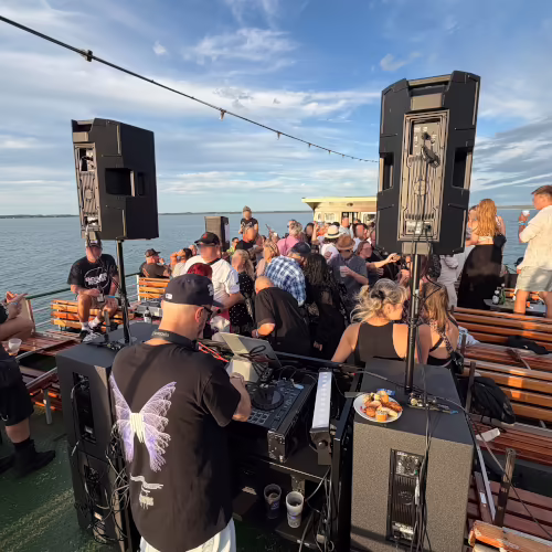 Techno-Partyschiff 2026 - Oberdeck